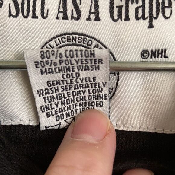 NHL Soft As A Grape Official NHL Full ZIP Hoodie - Picture 8 of 8